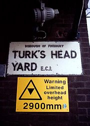 Turk's Head Yard, EC1, sign